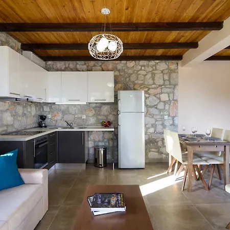 Aparthotel Nico E Marie Seaside, Nilie Hospitality Mgmt Toroni