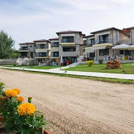 Апарт-отель Nico E Marie Seaside, Nilie Hospitality Mgmt Торони