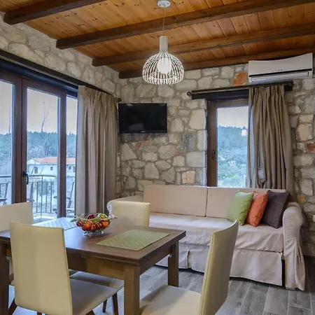Nico E Marie Seaside, Nilie Hospitality Mgmt Апарт-отель 3*