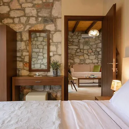 Апарт-отель Nico E Marie Seaside, Nilie Hospitality Mgmt 3*