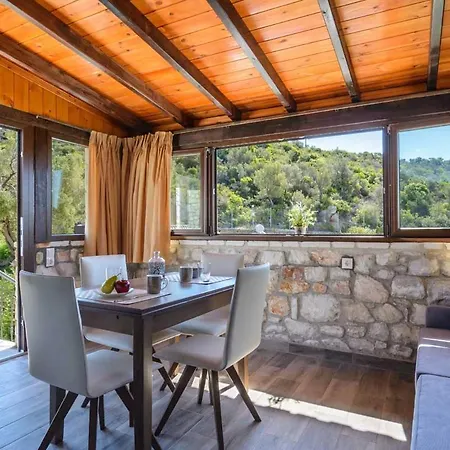 Апарт-отель Nico E Marie Seaside, Nilie Hospitality Mgmt 3*