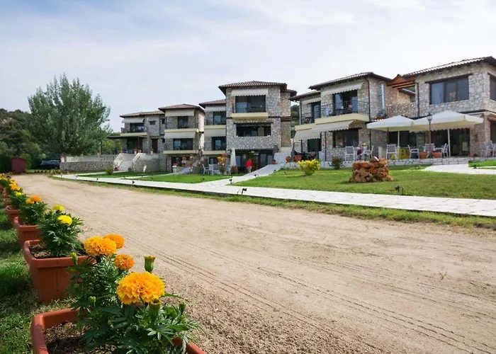 Апарт-отель Nico E Marie Seaside, Nilie Hospitality Mgmt Торони