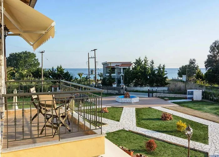Nico E Marie Seaside, Nilie Hospitality Mgmt Апарт-отель Торони
