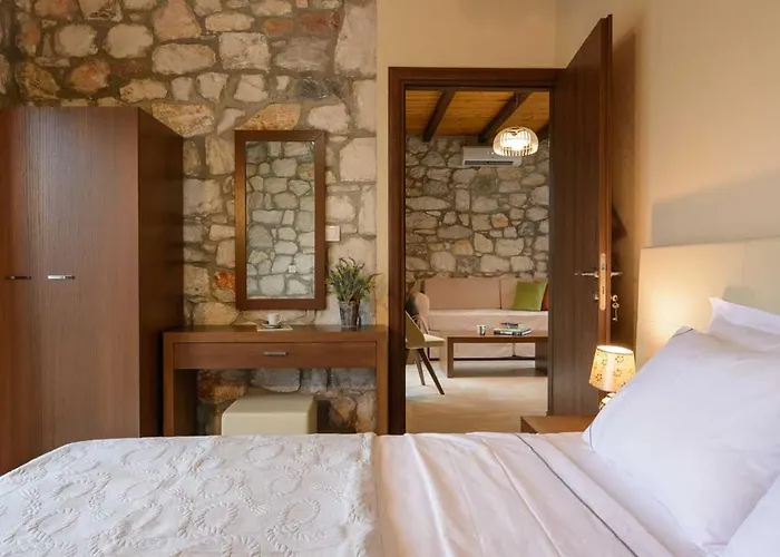 Апарт-отель Nico E Marie Seaside, Nilie Hospitality Mgmt 3*