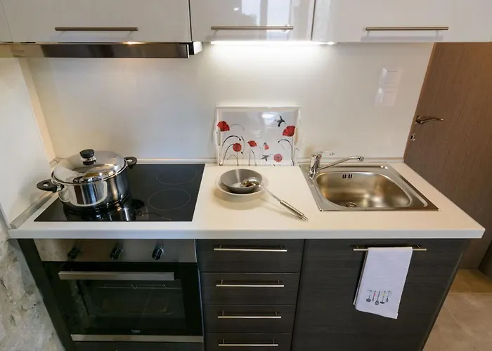 Апарт-отель Nico E Marie Seaside, Nilie Hospitality Mgmt 3*