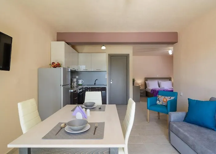 Nico E Marie Seaside, Nilie Hospitality Mgmt Aparthotel 3*