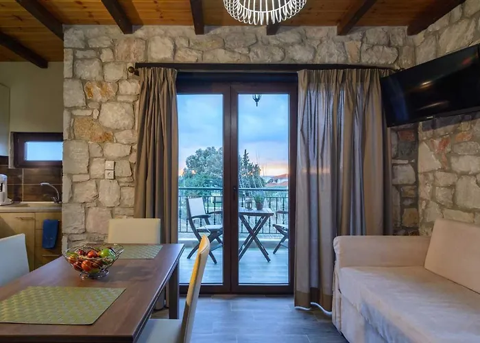 Nico E Marie Seaside, Nilie Hospitality Mgmt Aparthotel 3*